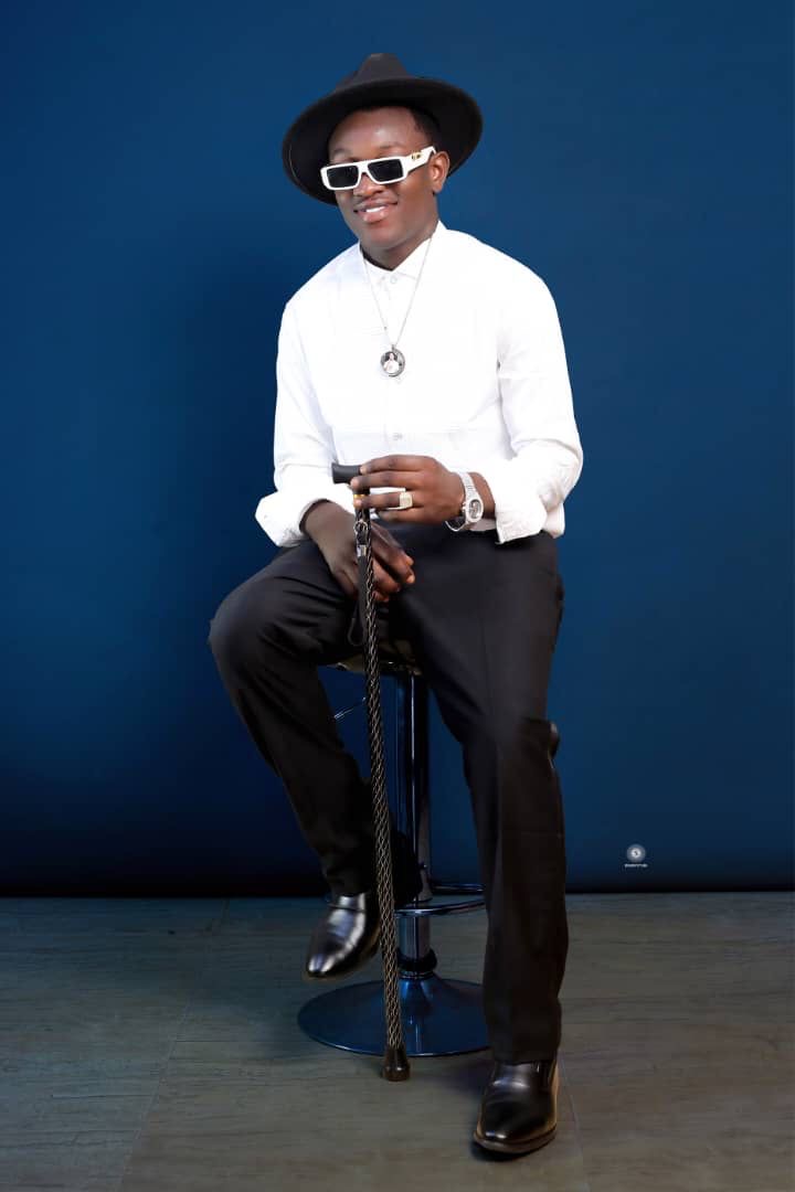 Contestant photo